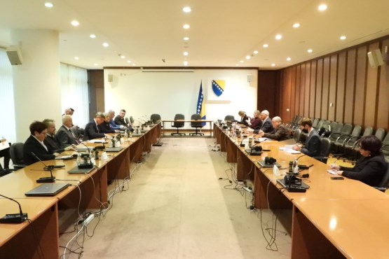 Članovi kolegija oba doma Parlamentarne skupštine BiH razgovarali sa specijalnim izaslanikom premijera Velike Britanije za Zapadni Balkan 